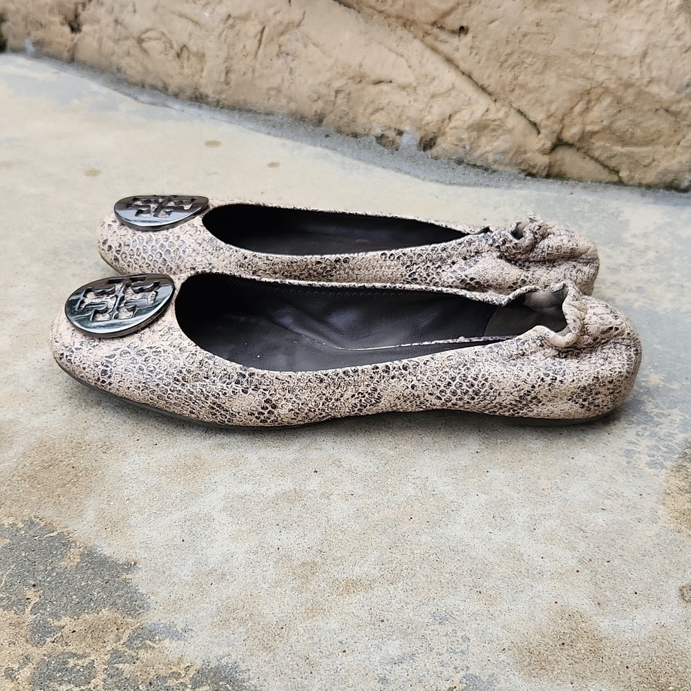 Tory Burch Reva Python Snake Print Ballet Flats Beige Leather Shoes Size 8 - Picture 5 of 11